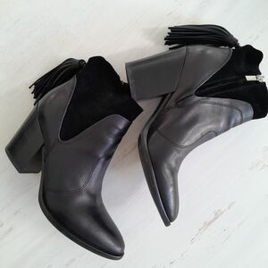 Marc Fisher Black Leather Block Heel Boots Size 6